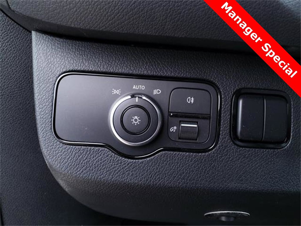 Used 2022 Mercedes-Benz Sprinter 3500 image 29
