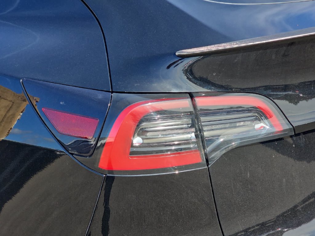 Used 2022 Tesla Model Y Performance AWD/4WD image 43