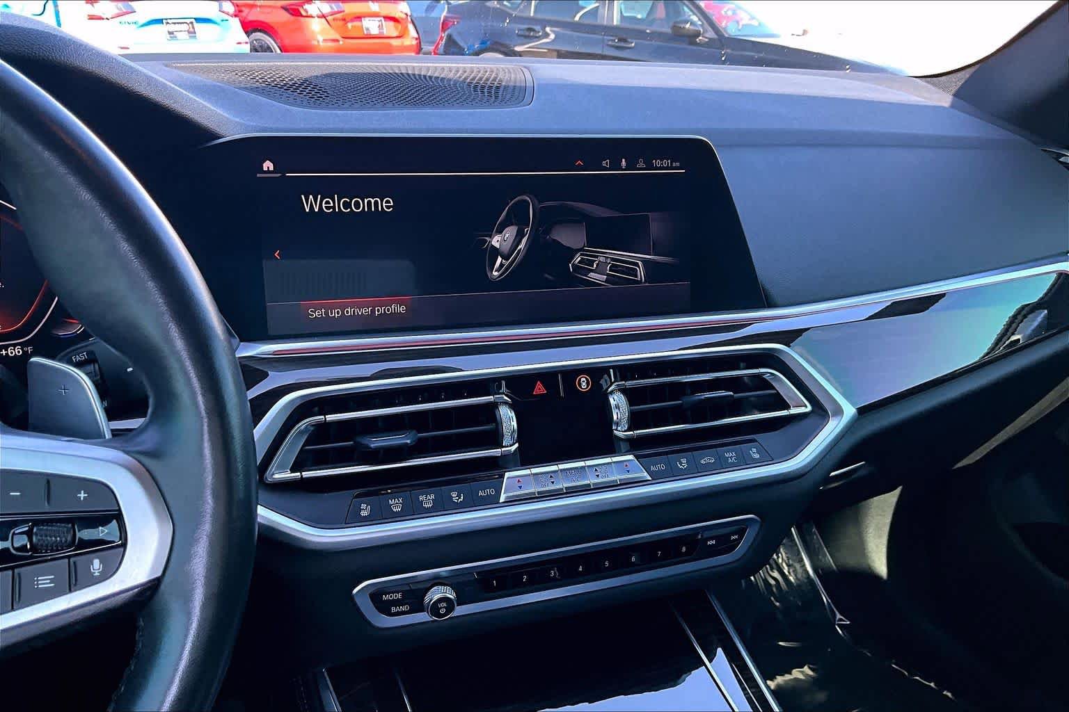 Used 2019 BMW X5 xDrive50i w/ M Sport Package AWD/4WD image 6