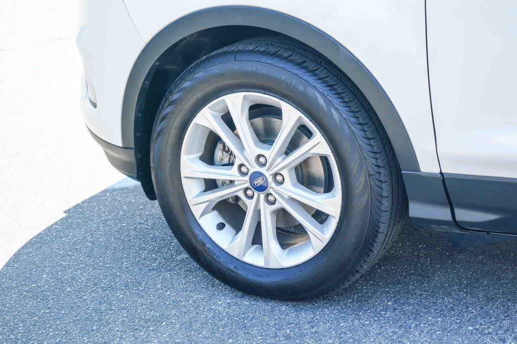 Used 2019 Ford Escape SE FWD image 9