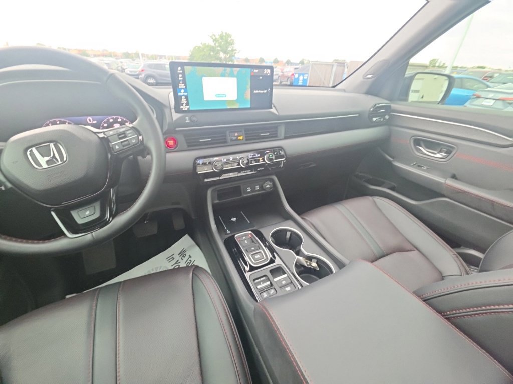 Certified 2026 Honda Pilot Black Edition image 28