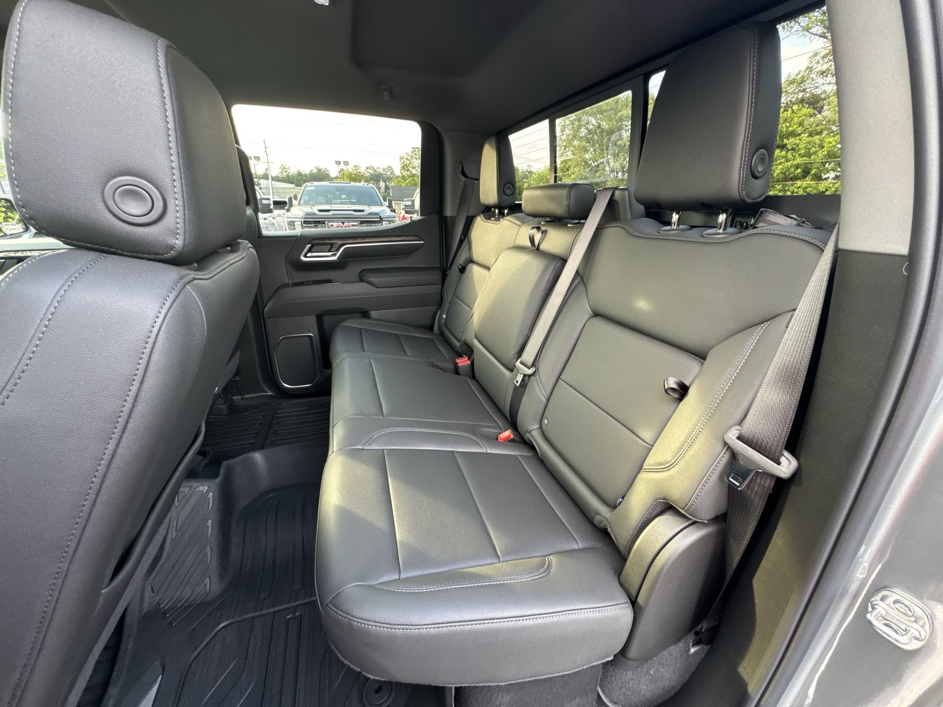 New 2026 GMC Sierra 1500 SLT w/ SLT Premium Plus Package AWD/4WD image 24