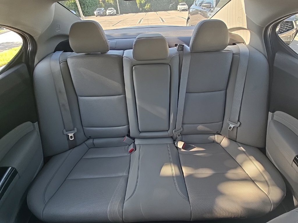 Used 2020 Acura TLX w/ Technology Package FWD image 32