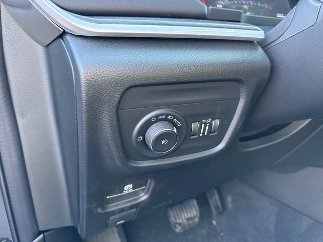 New 2026 Jeep Grand Cherokee L Limited AWD/4WD image 11