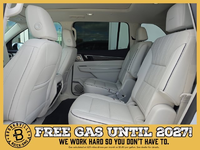 New 2027 Buick Enclave Avenir w/ LPO, Floor Liner Package FWD image 17
