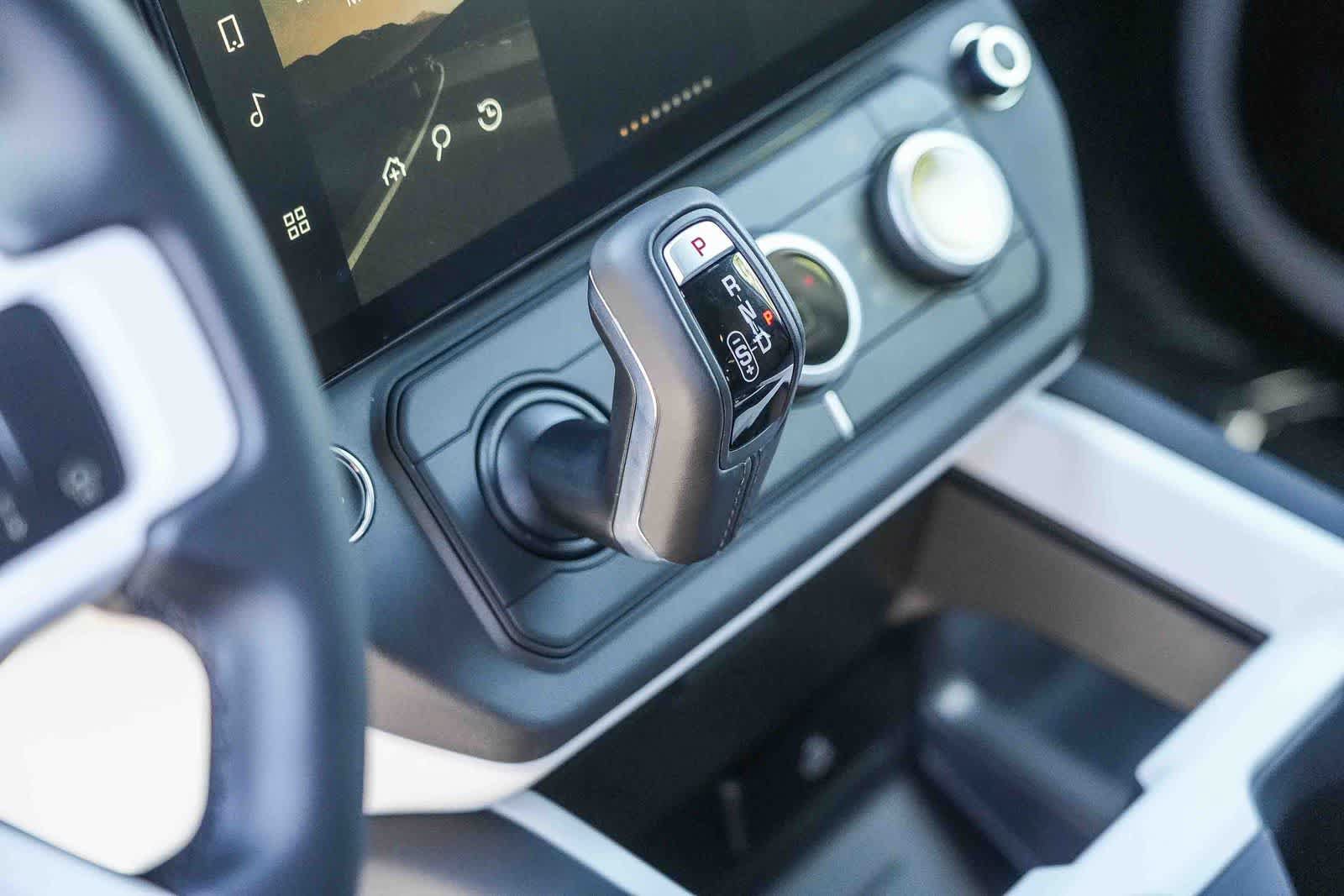 New 2026 Land Rover Defender 110 X-Dynamic SE AWD/4WD image 20