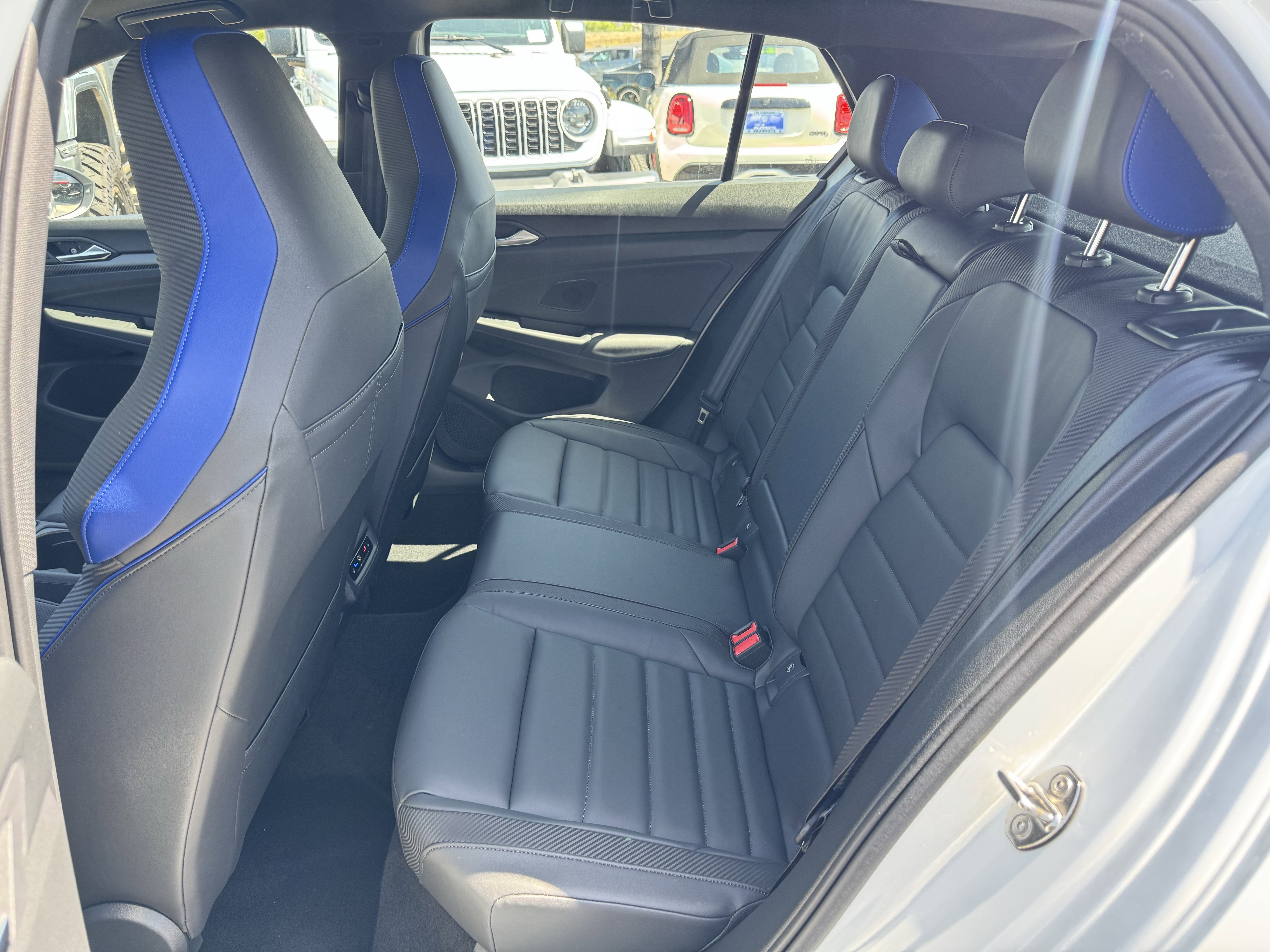 Certified 2025 Volkswagen Golf R Black Edition AWD/4WD image 36