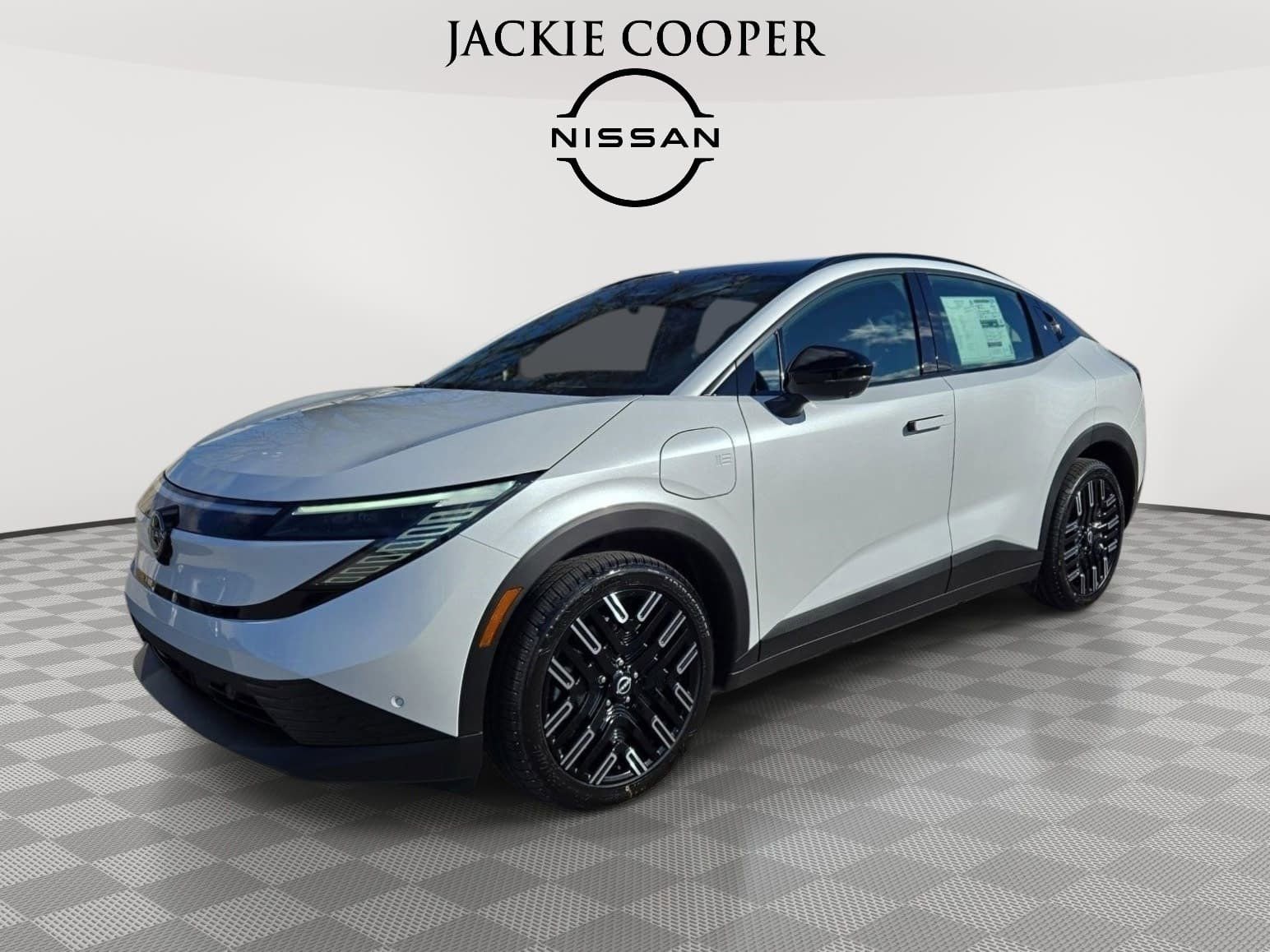 New 2026 Nissan Leaf Platinum+ image 1