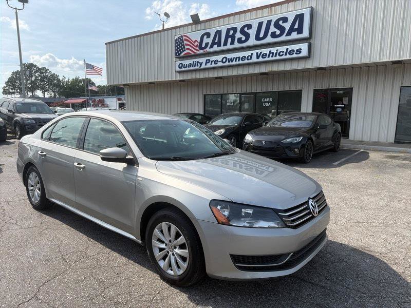 Used 2014 Volkswagen Passat 1.8T Wolfsburg Edition FWD image 1