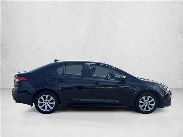 Used 2025 Toyota Corolla LE FWD image 4