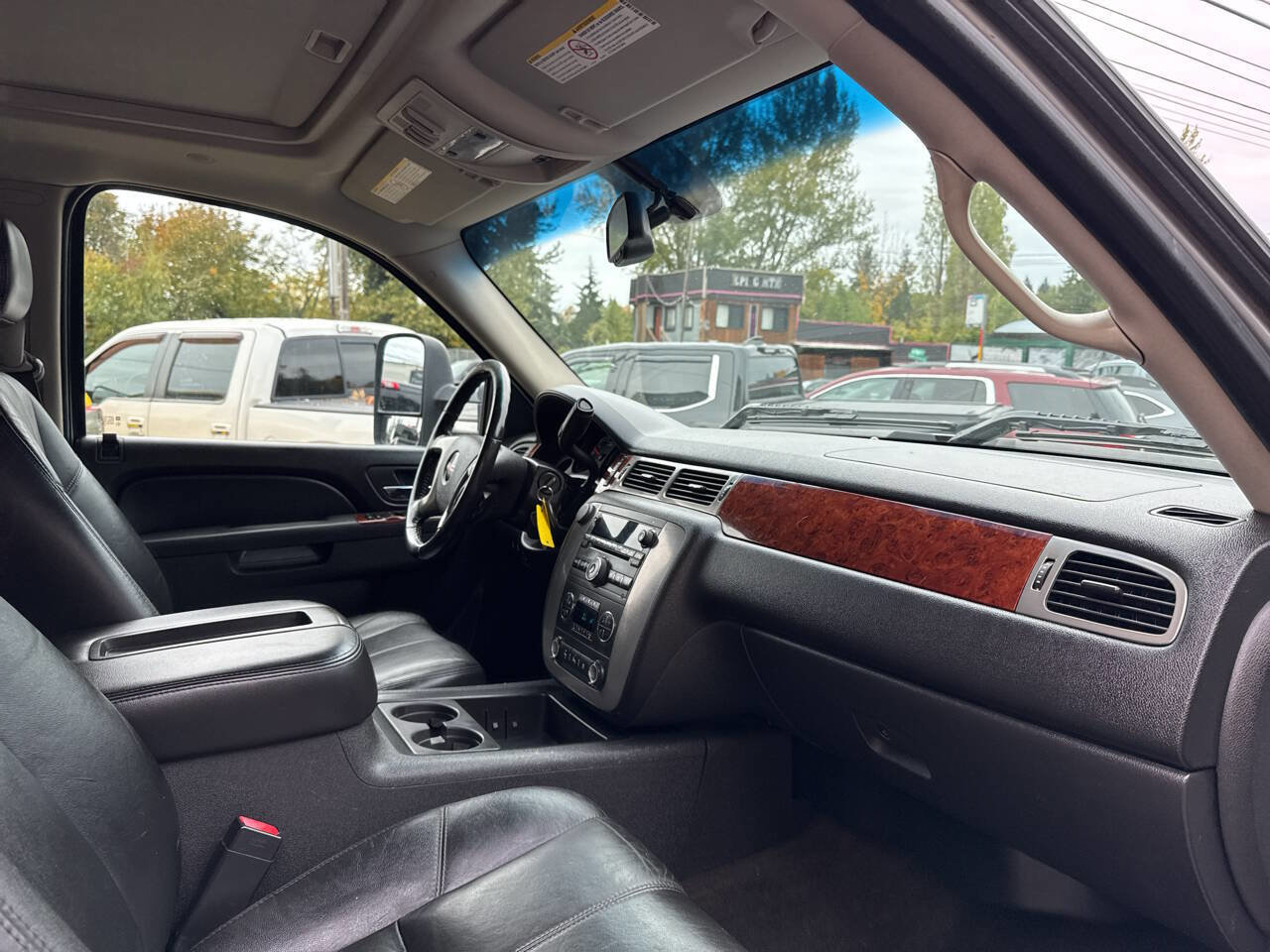 Used 2010 GMC Sierra 2500 SLT image 11