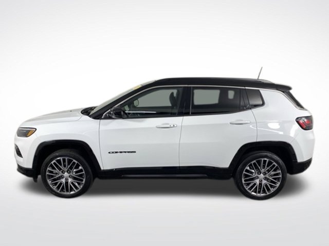 Used 2023 Jeep Compass Limited w/ Elite Group AWD/4WD image 11