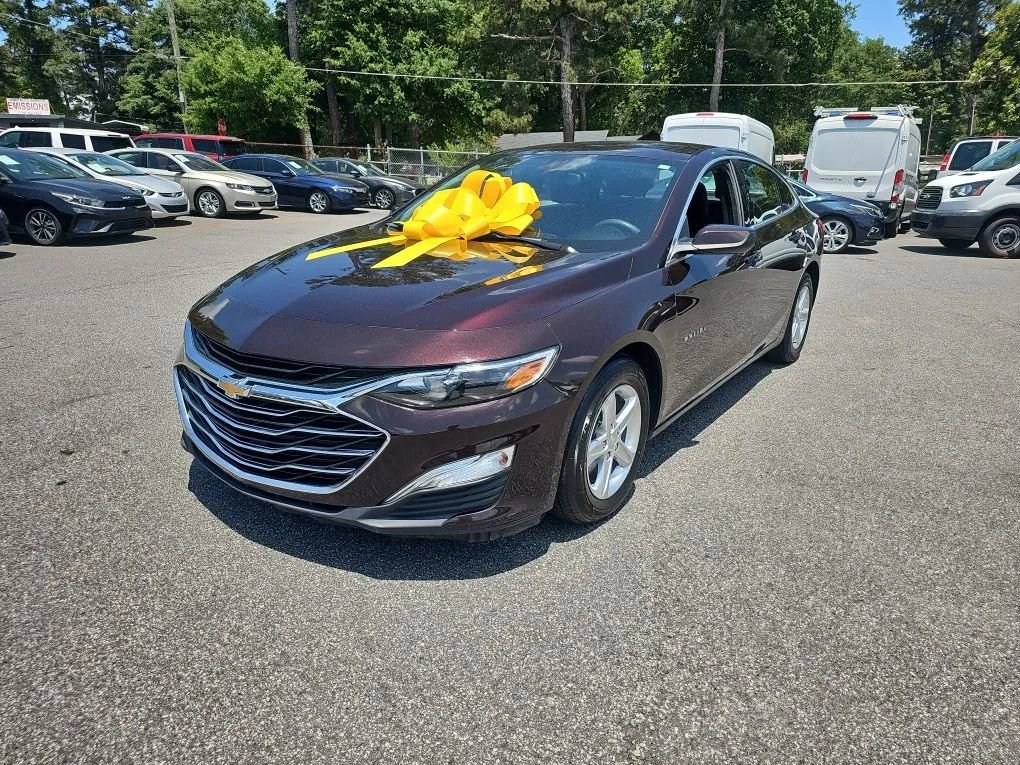 Used 2020 Chevrolet Malibu LS w/ Driver Confidence Package FWD image 1