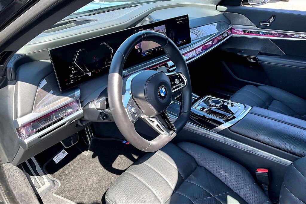 Used 2024 BMW 740i RWD image 16