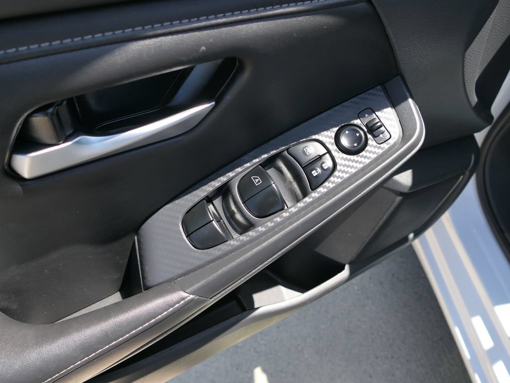 Used 2024 Nissan Sentra SV FWD image 12