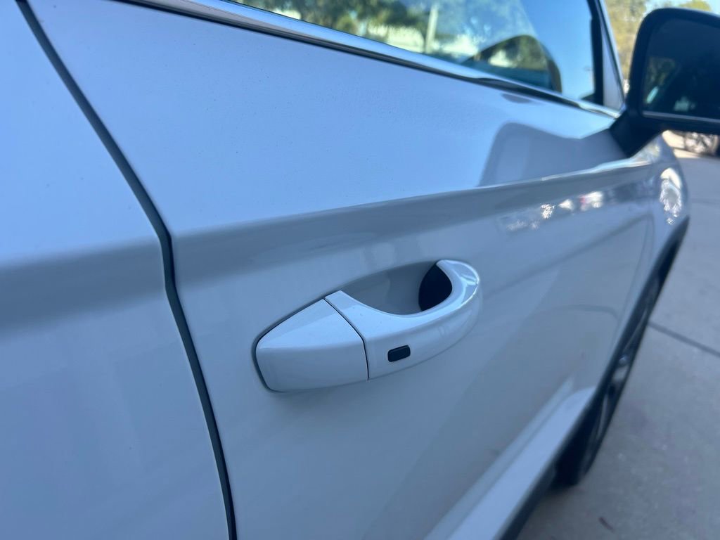 New 2026 Volkswagen Taos SEL image 32