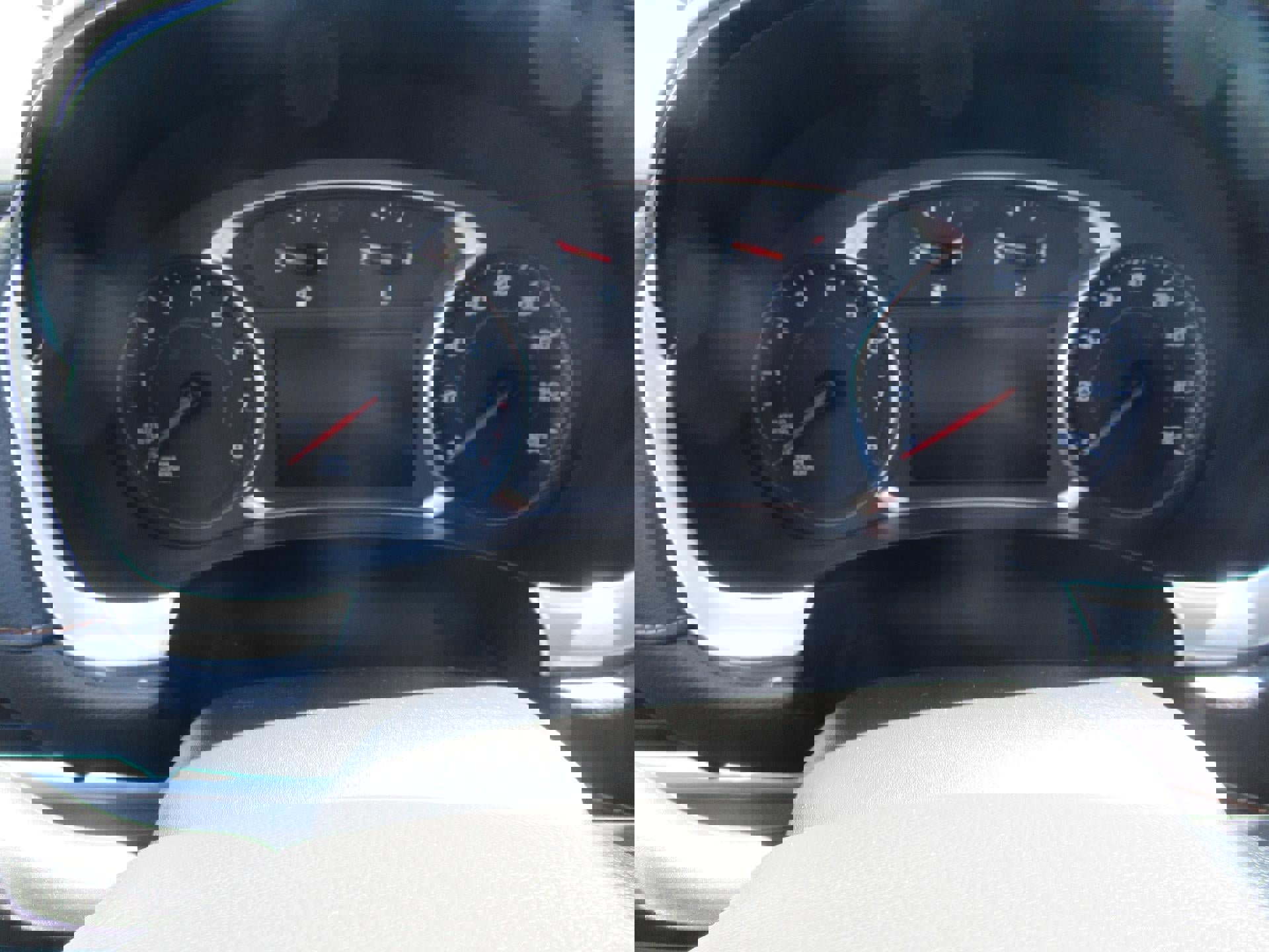 Used 2020 Chevrolet Traverse RS image 12