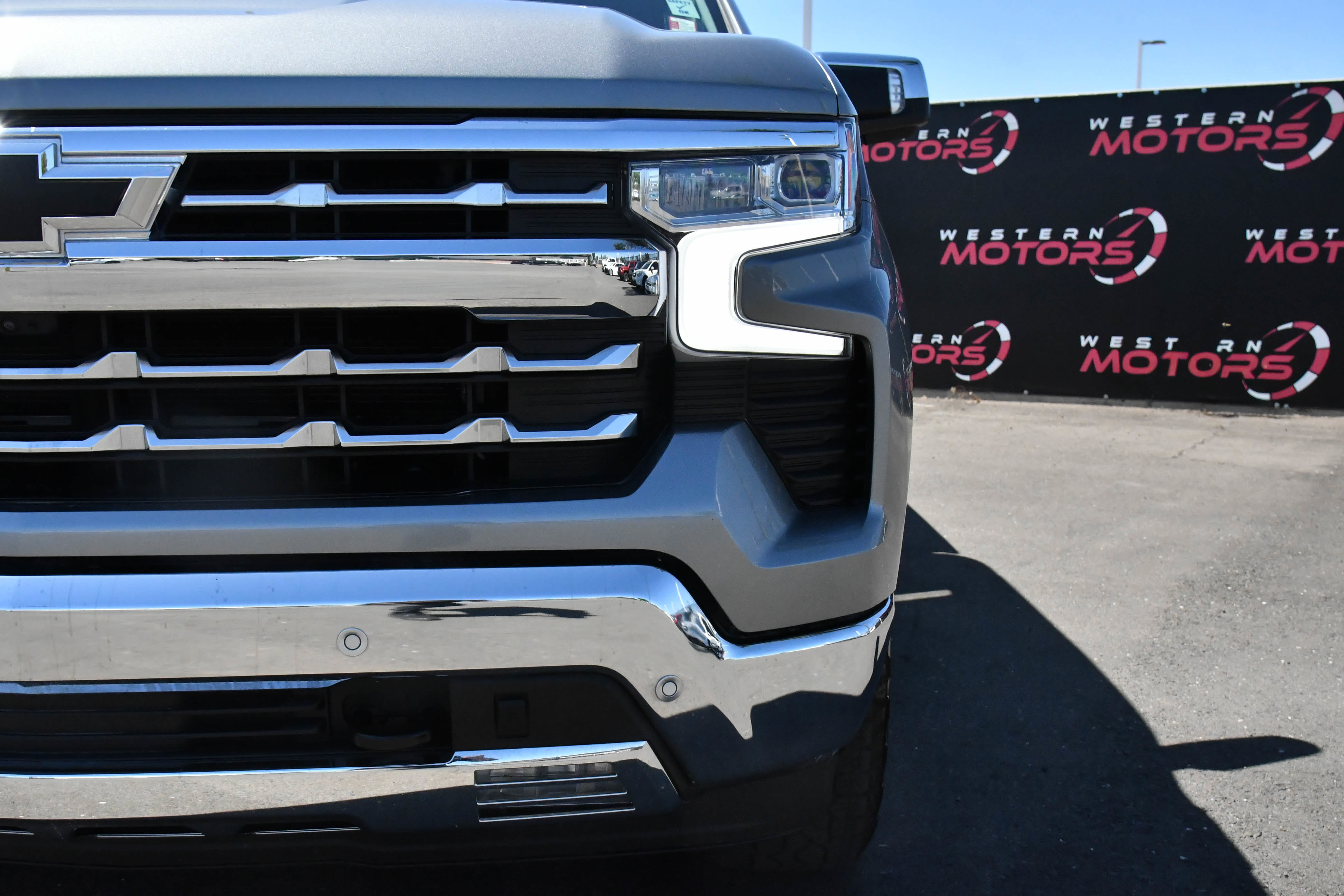 Used 2024 Chevrolet Silverado 1500 LTZ w/ Technology Package AWD/4WD image 11