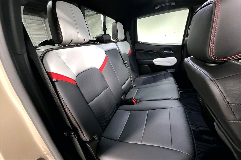 Used 2023 GMC Canyon AT4X image 34