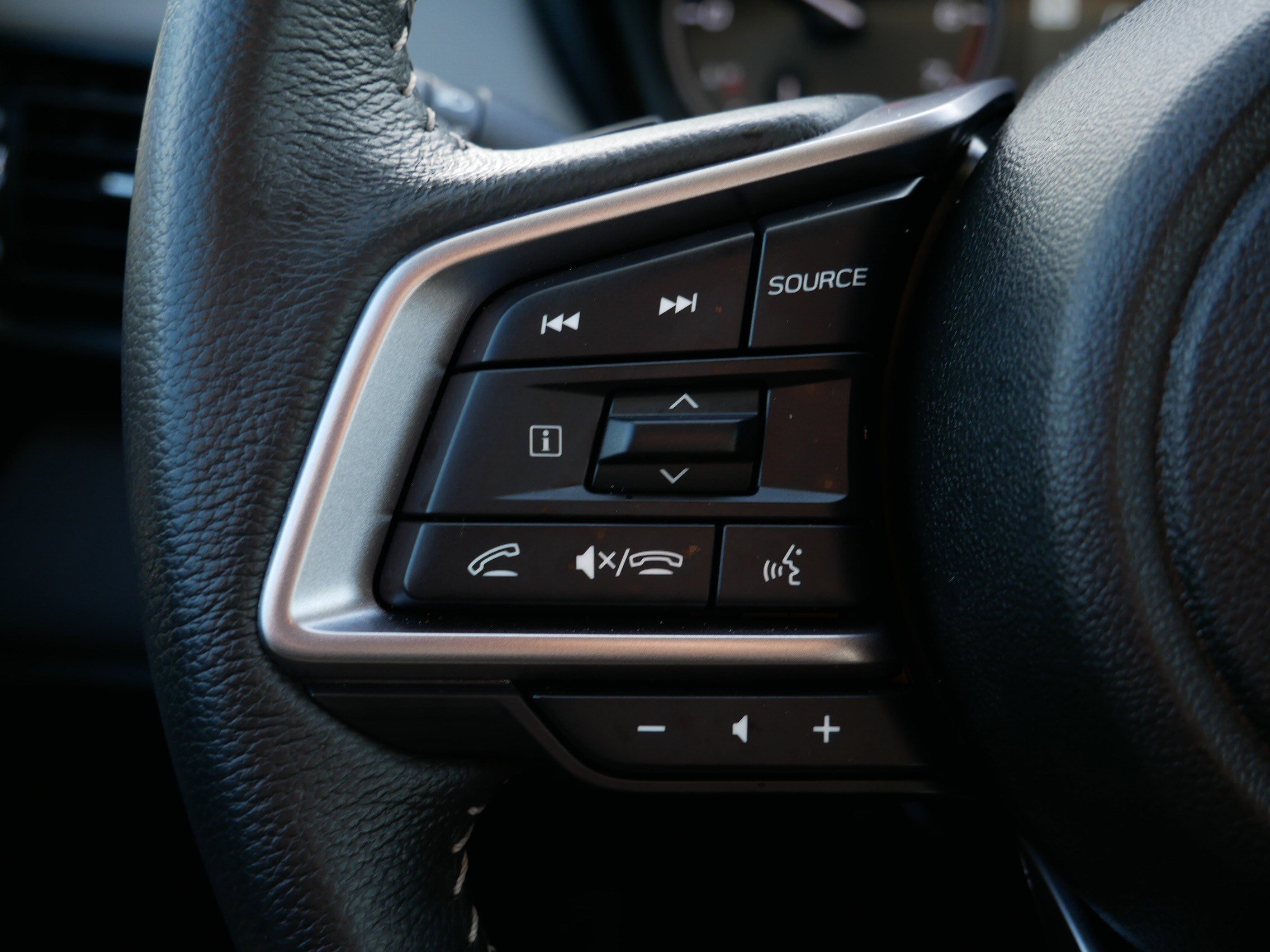 Used 2025 Subaru Outback Premium image 28