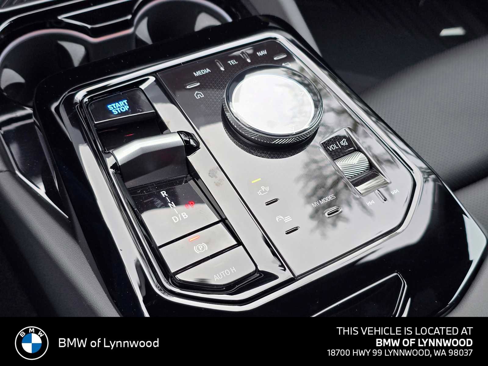 New 2026 BMW i5 eDrive40 w/ M Sport Package AWD/4WD image 26