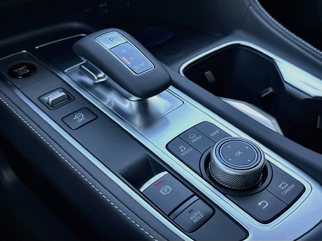 New 2027 INFINITI QX60 Luxe FWD image 17