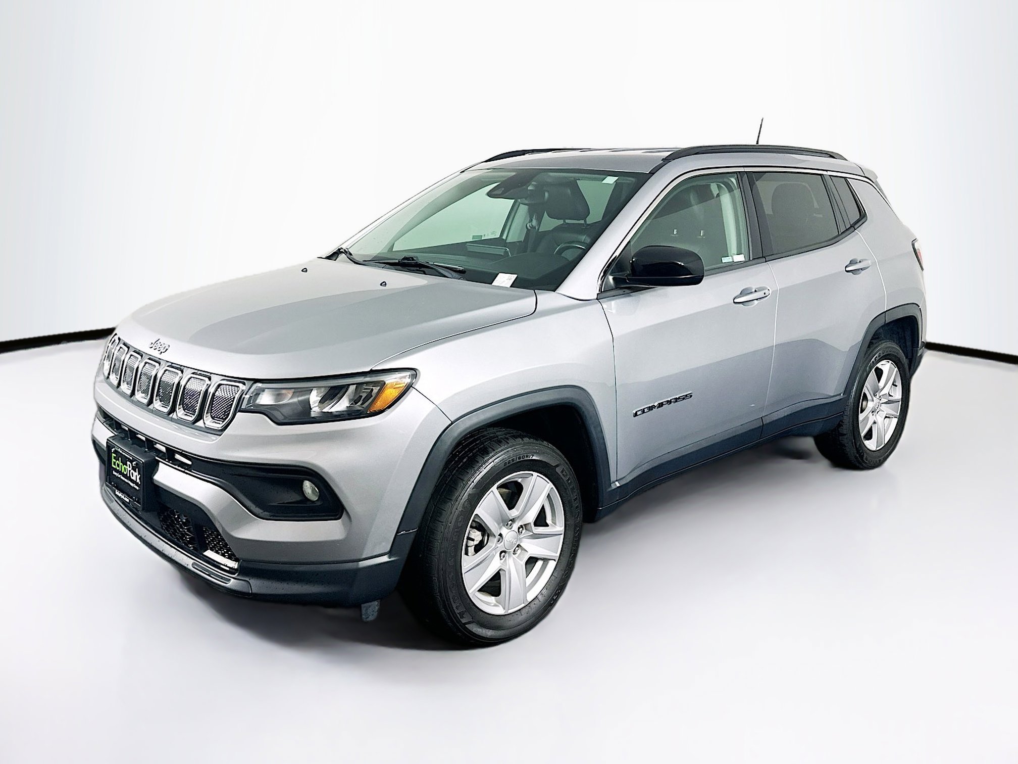 Used 2022 Jeep Compass Latitude w/ Convenience Group image 3