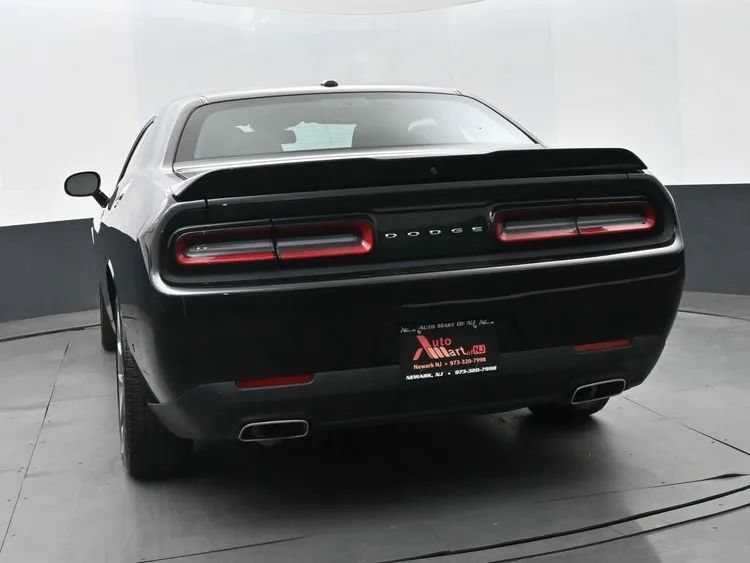 Used 2022 Dodge Challenger GT RWD image 8