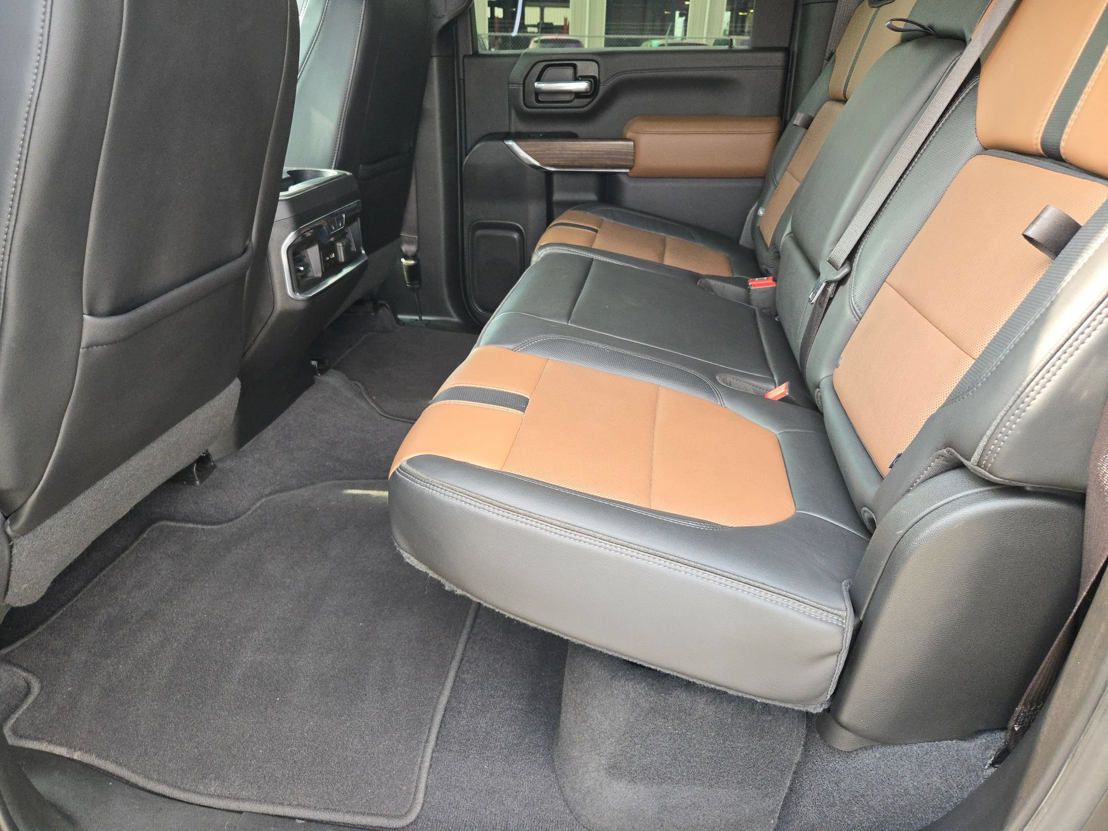 Used 2020 Chevrolet Silverado 2500 High Country w/ Z71 Off-Road Package AWD/4WD image 13
