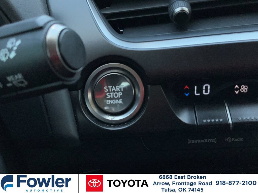 Used 2022 Lexus UX 200 w/ Premium Package FWD image 20