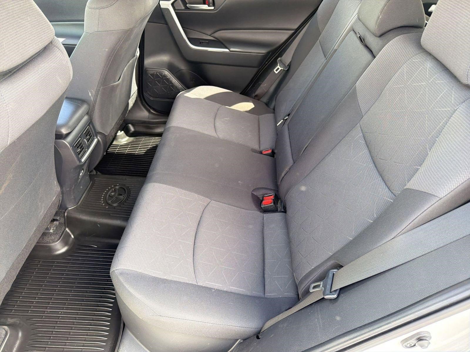 Used 2023 Toyota RAV4 XLE w/ Convenience Package image 15