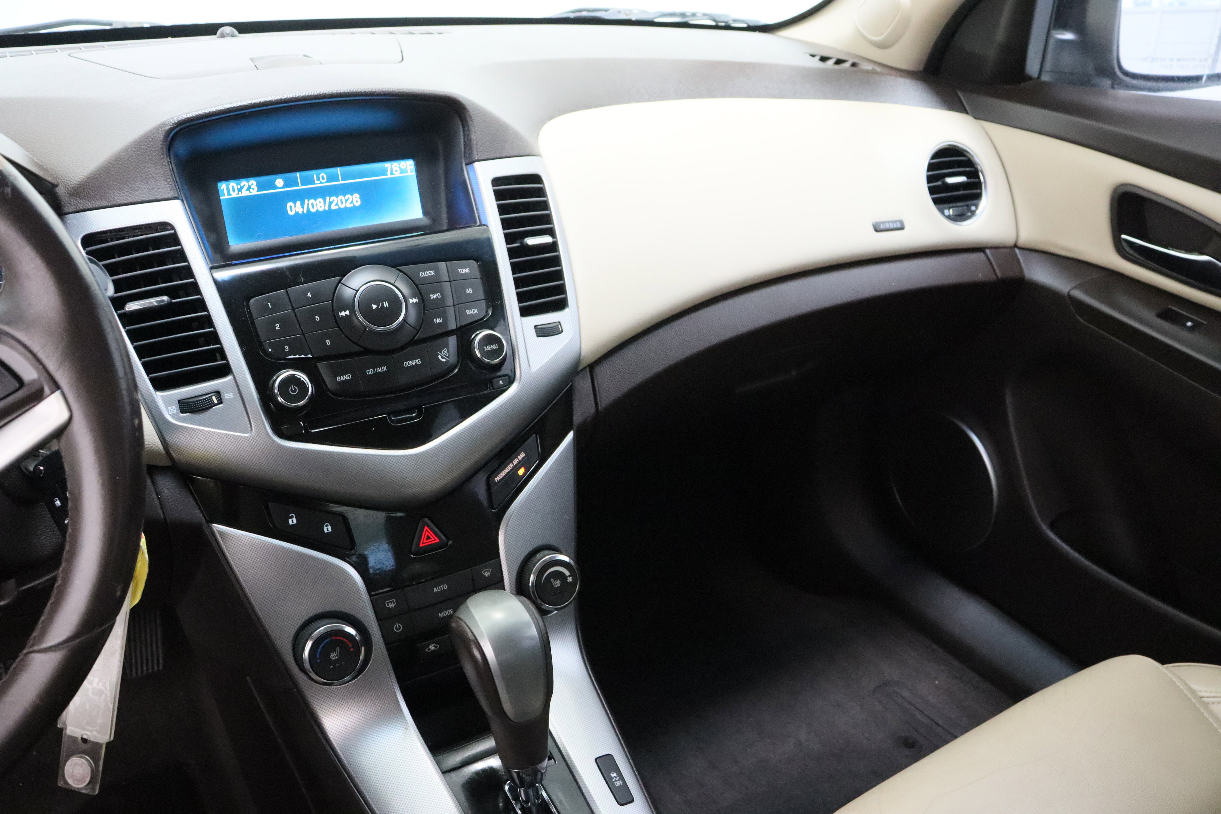 Used 2011 Chevrolet Cruze LTZ image 16