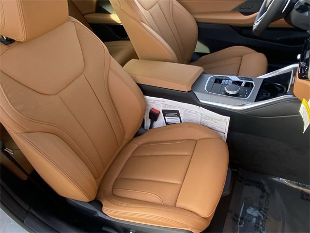 New 2025 BMW M440i Coupe w/ Driving Assistance Package image 11