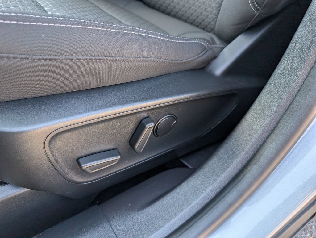 Used 2023 Ford Escape Active w/ Tech Pack #1 FWD image 10