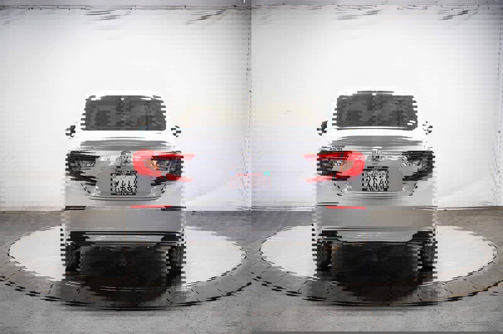 Used 2018 Honda Accord EX image 5