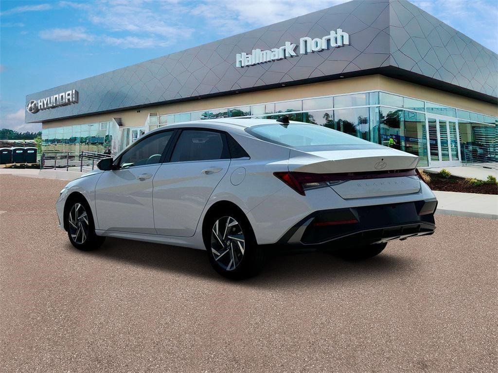 New 2025 Hyundai Elantra Limited image 5