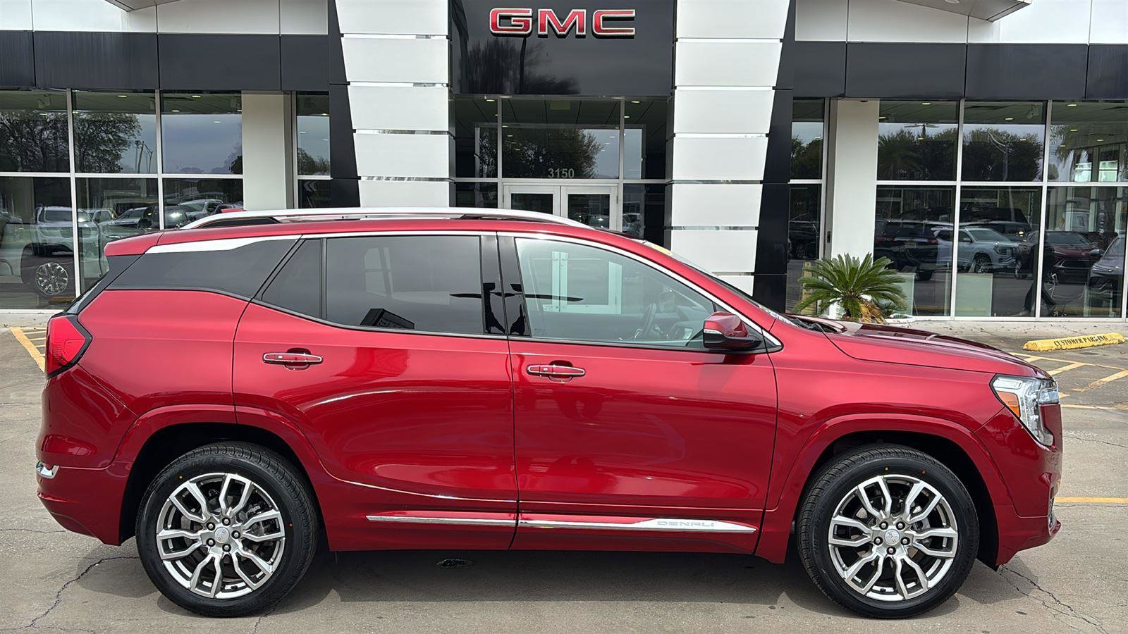 Certified 2023 GMC Terrain Denali w/ LPO, Floor Liner Package image 8