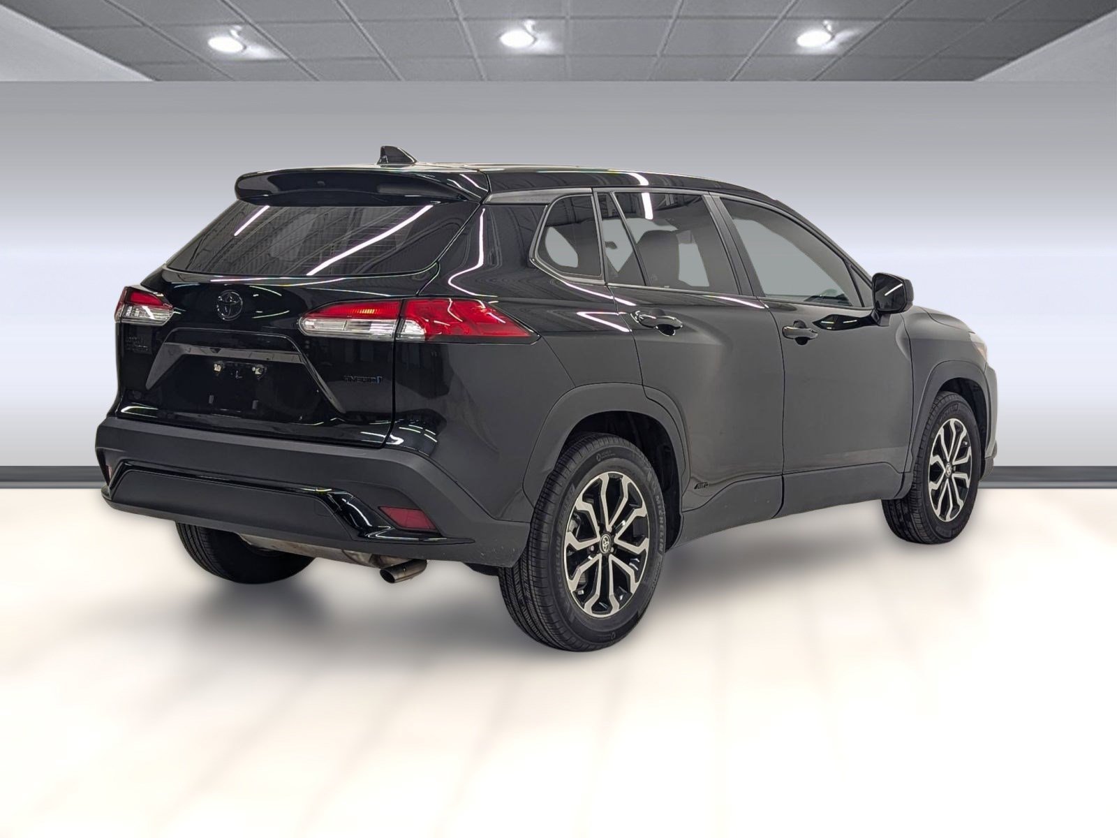 Used 2023 Toyota Corolla Cross S image 7