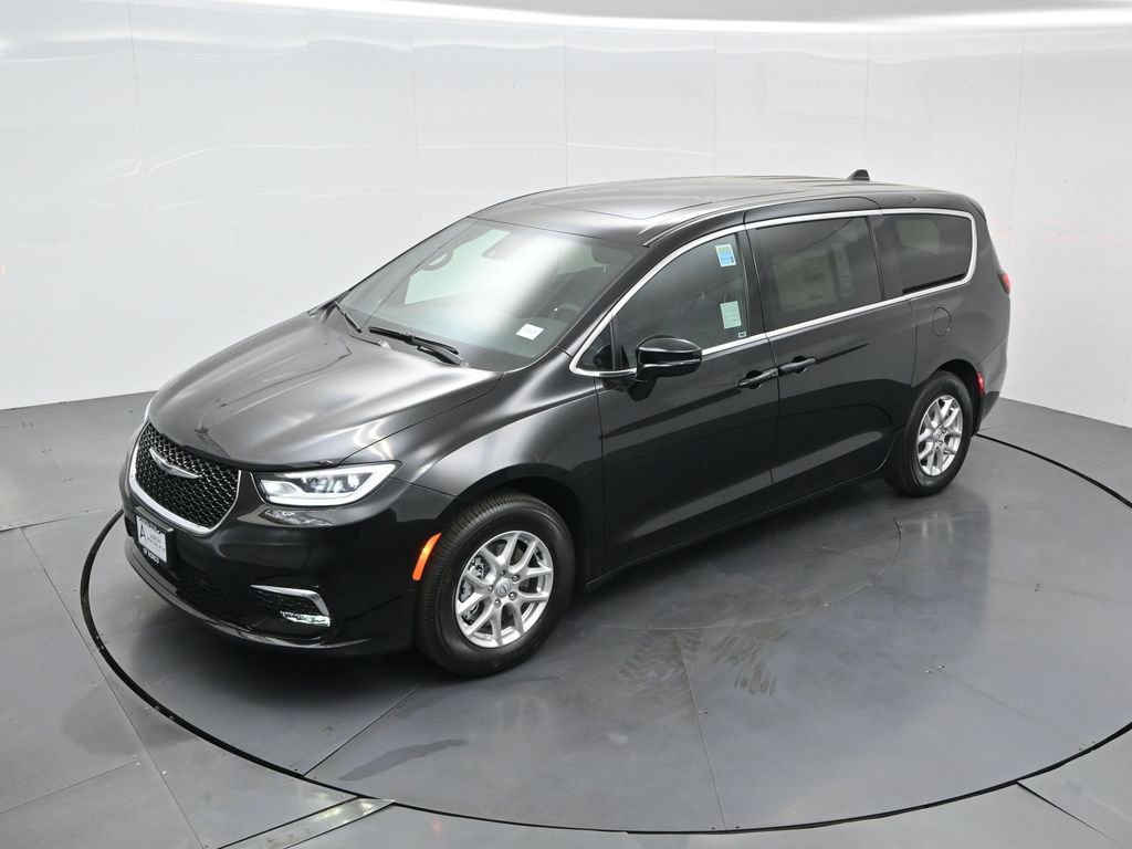 New 2026 Chrysler Pacifica Select image 46
