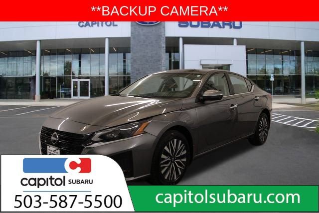 Used 2024 Nissan Altima 2.5 SV w/ SV Premium Package image 7