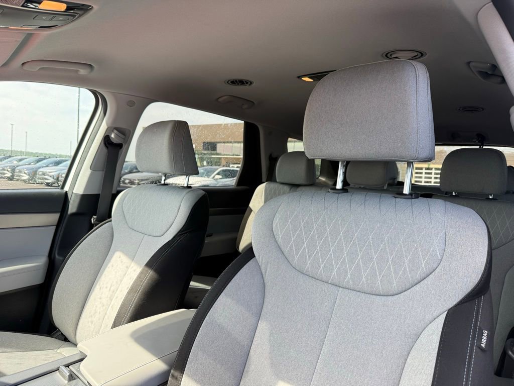 Used 2022 Hyundai Palisade SE image 20