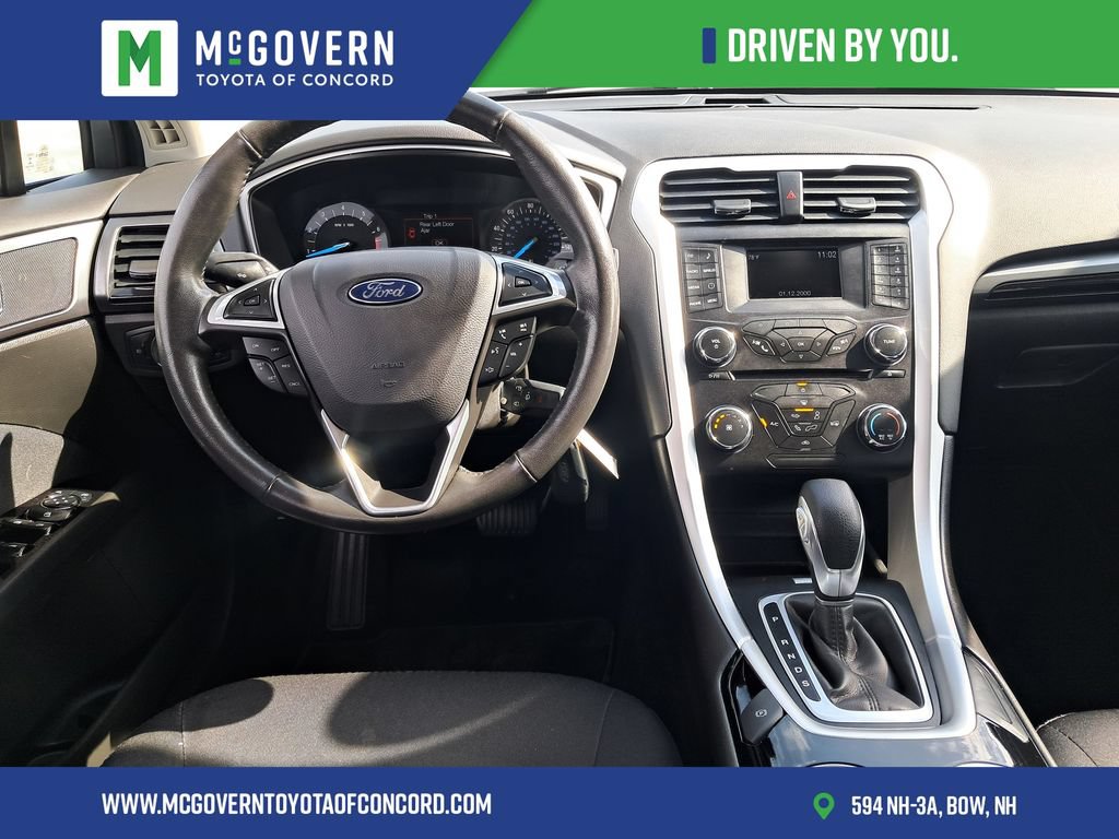 Used 2014 Ford Fusion SE w/ Equipment Group 201A FWD image 19