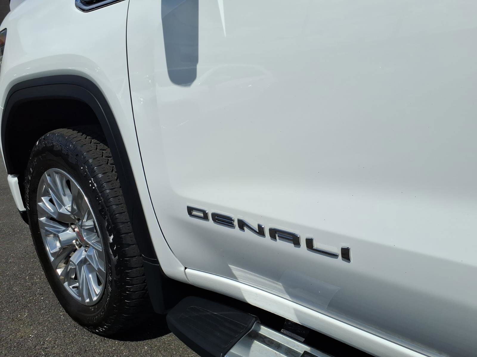 Used 2023 GMC Sierra 1500 Denali AWD/4WD image 12