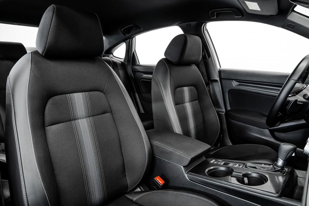 Used 2025 Honda Civic Sport image 30