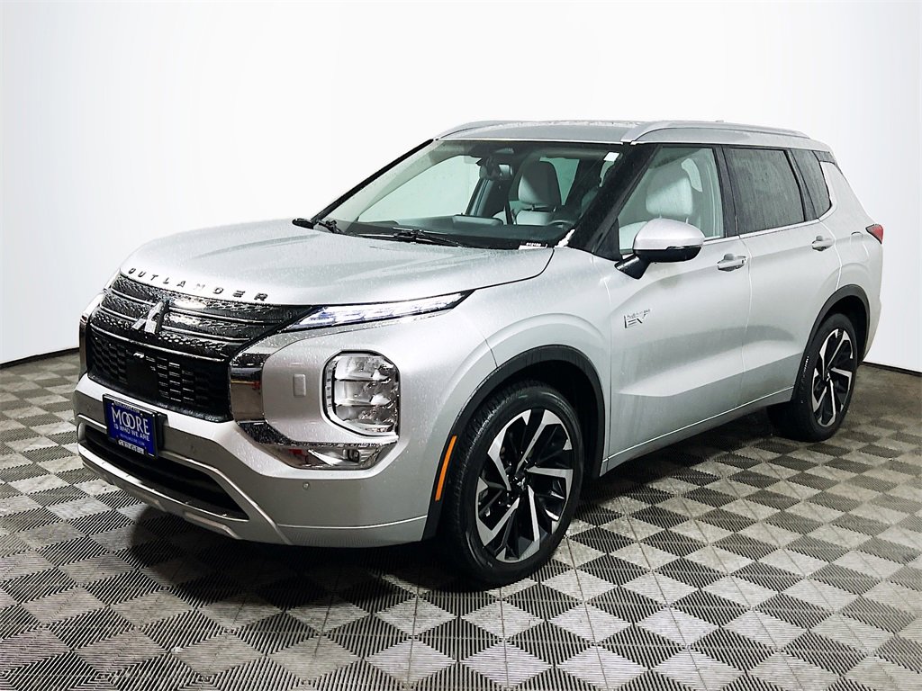Used 2023 Mitsubishi Outlander SEL image 4