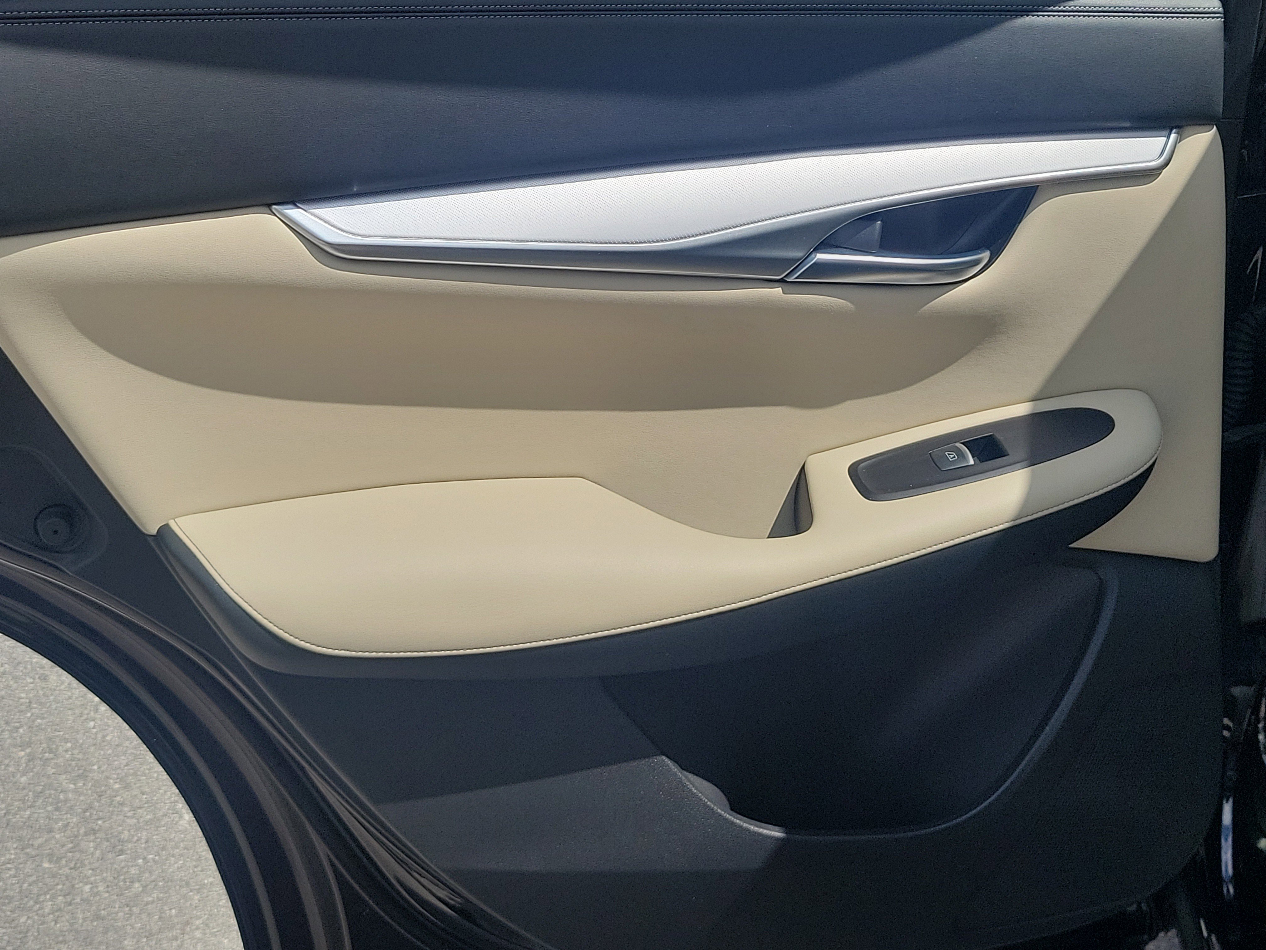 Used 2020 INFINITI QX50 Luxe FWD image 9