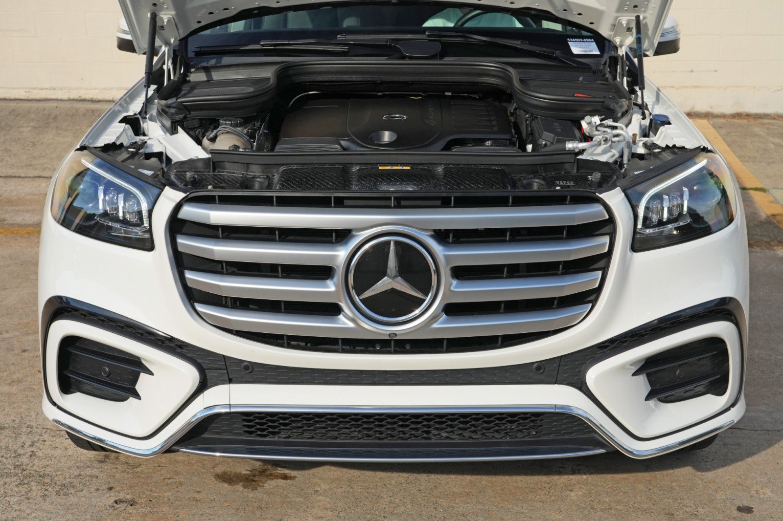 Used 2024 Mercedes-Benz GLS 450 4MATIC w/ AMG Line Exterior image 8