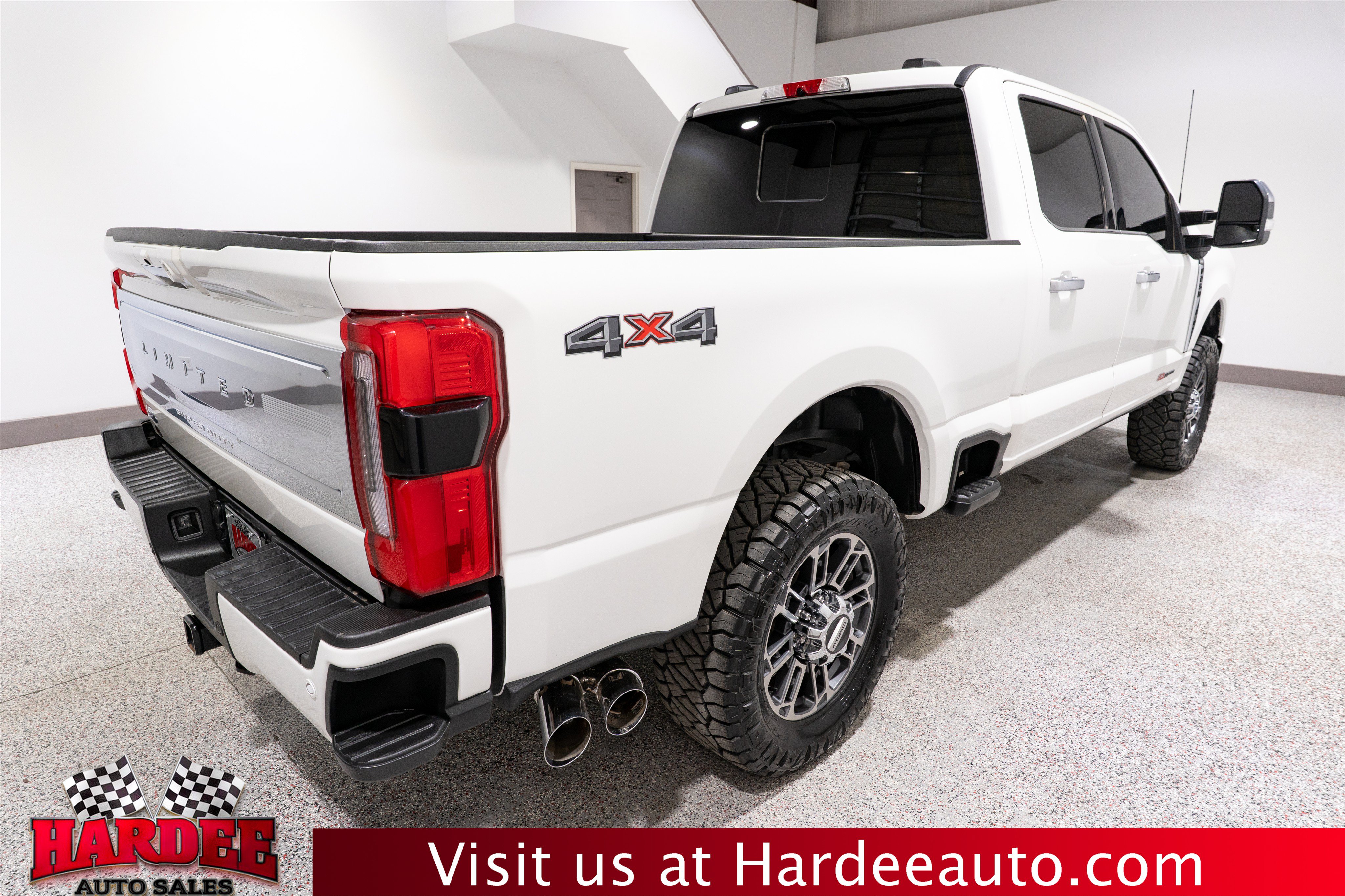Used 2024 Ford F250 Limited AWD/4WD image 5
