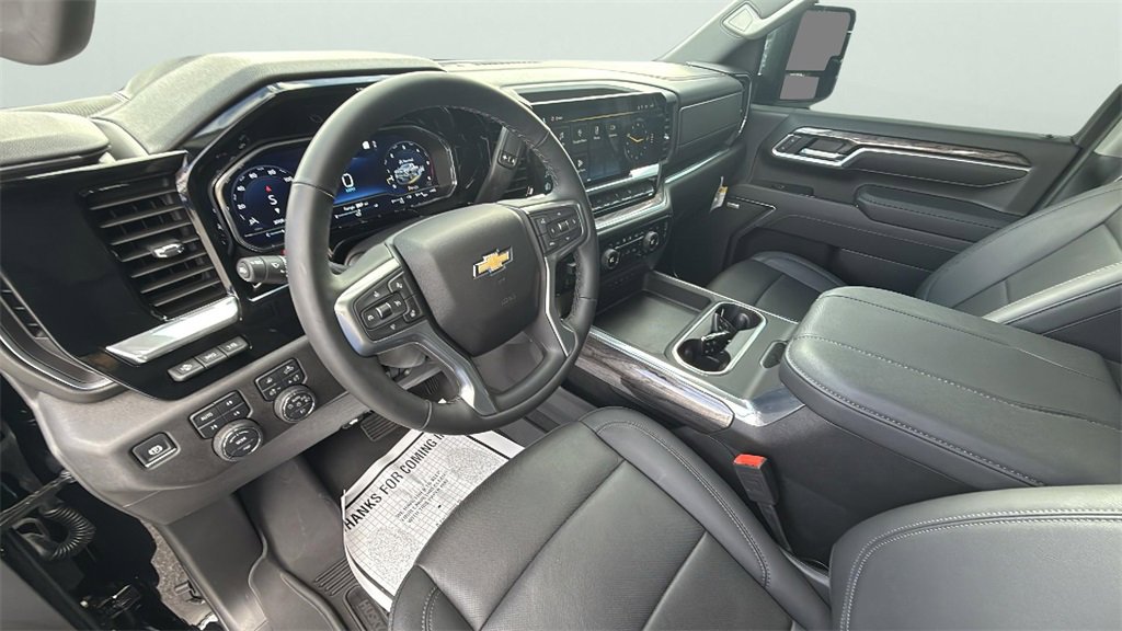 Used 2025 Chevrolet Silverado 2500 LTZ w/ LTZ Premium Package image 34