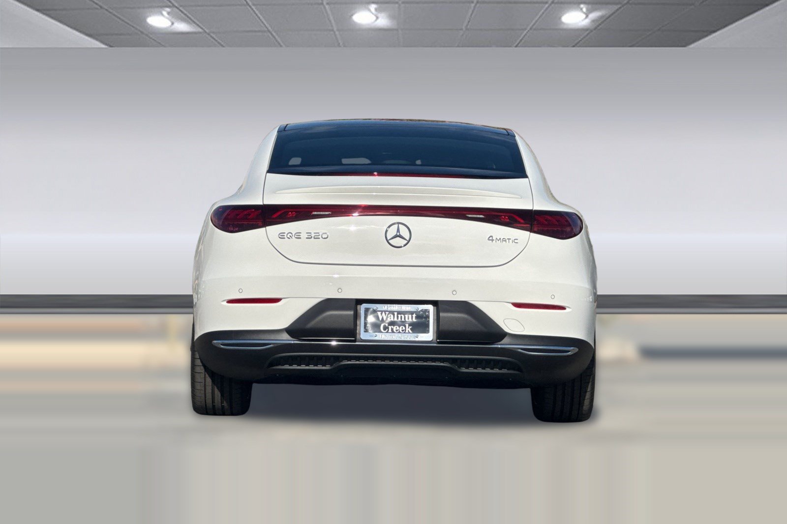 Used 2026 Mercedes-Benz EQE 320 4MATIC Sedan image 10